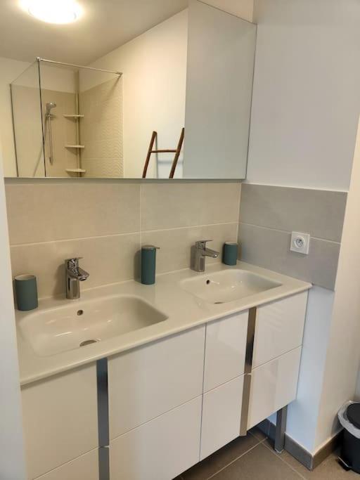 Location De Vacances A Andernos - Appartement 2 Chambres Dans Residence Neuve المظهر الخارجي الصورة