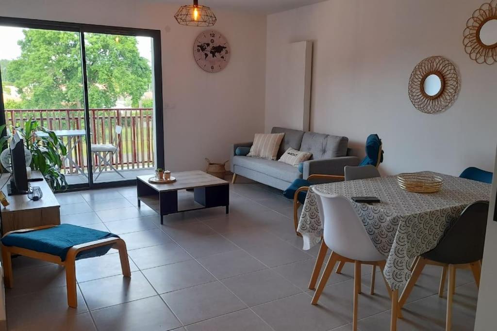 Location De Vacances A Andernos - Appartement 2 Chambres Dans Residence Neuve المظهر الخارجي الصورة